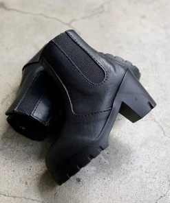 KL Chelsea Boots (Vinyl Black)