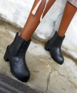 KL Chelsea Boots (Vinyl Black)