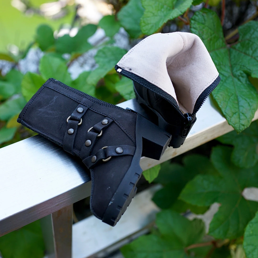 KL 3 Ring Boots (Molten Black) Secret Stuff